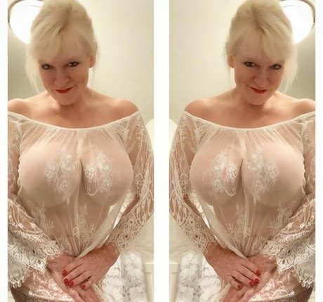 Sandie Lee top actress images