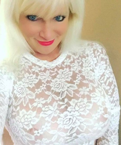 Sandie Lee erotic star galleries