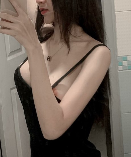 Hwanyen model nude galleries