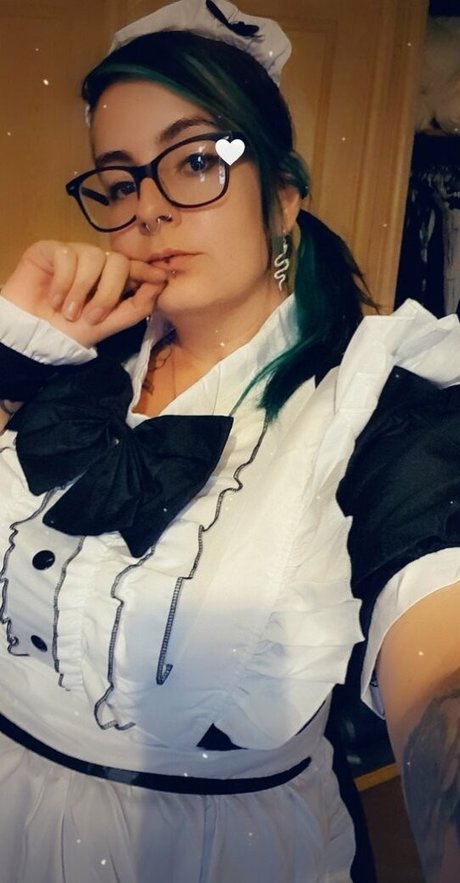 Malaafterdark star naked photos