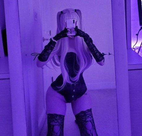 Xliahri naked model archive