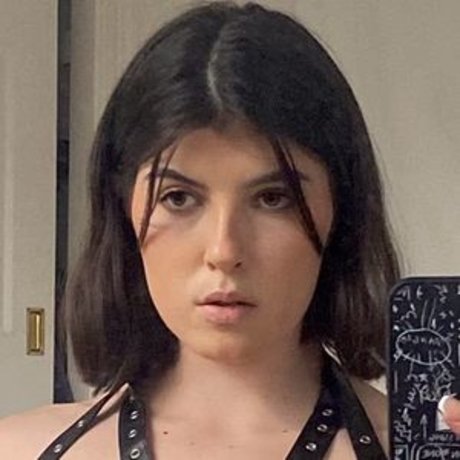 OnlyAveryWest model free pic