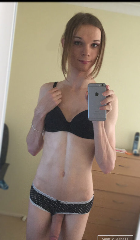 Julie Prim pornstar sexy img