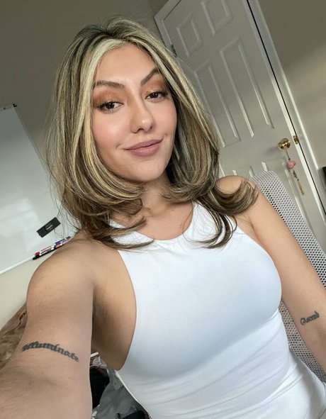 Drkarts_ model sex photo