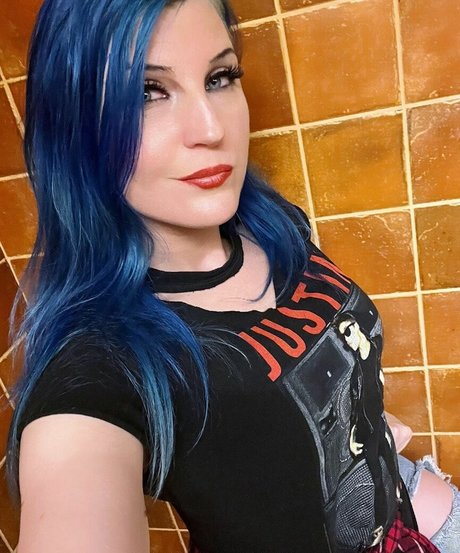 Leva Bates free actress photo