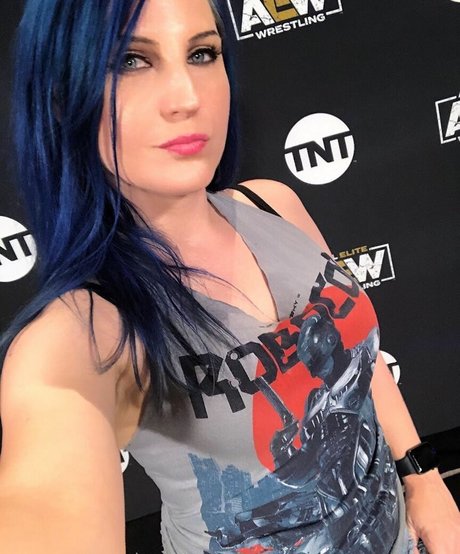 Leva Bates model sexy pics