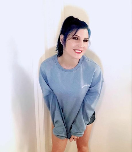 Leva Bates pornographic model photo