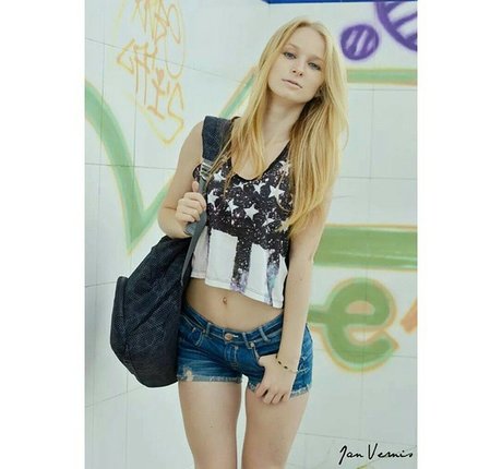 Duaffy M S top star pictures