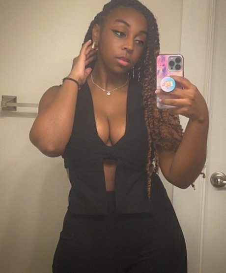 JazzyGunz nudes pornstar gallery