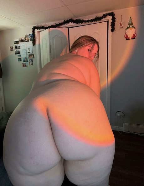 emlepage18 star porn photos