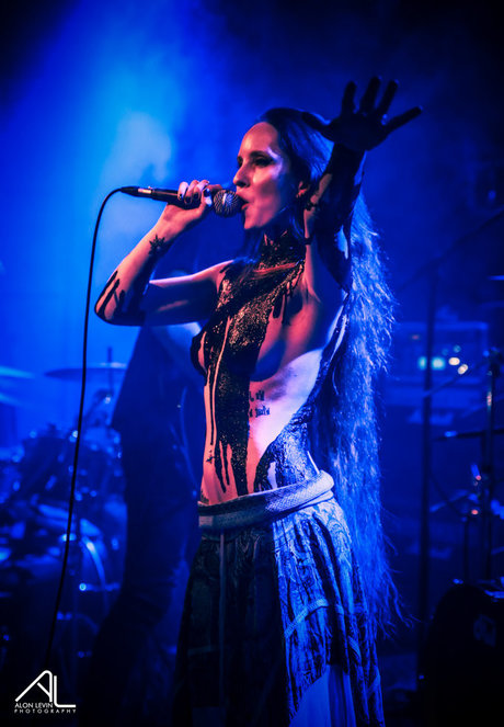 Infy Snow top actress photos