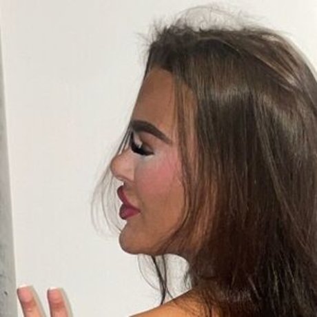 Ishavalentinaxx hot actress pics