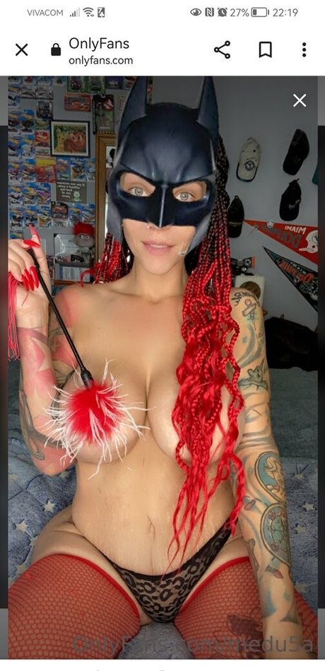 Medu5a model nudes photos