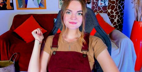 Lindawoodsy free actress picture