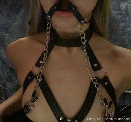 Tsunahmi pornographic model image