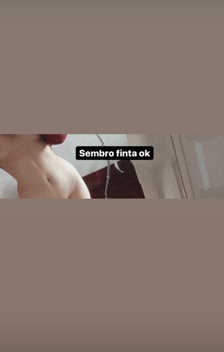 KO FI Dolly model sexy photos