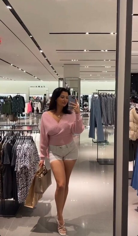 Iamrebeccasmithh pretty model archive