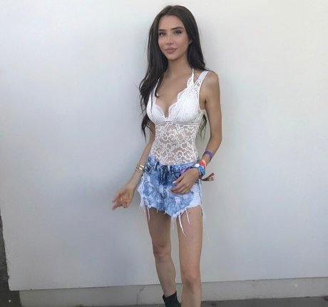 Ana Walczak hot model photo