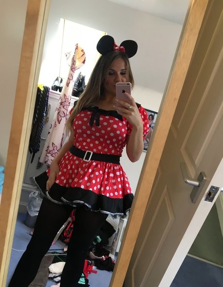 Siobhan Graves pretty pornstar images