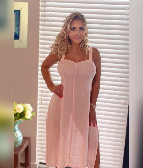 Sapphirerose adult star image