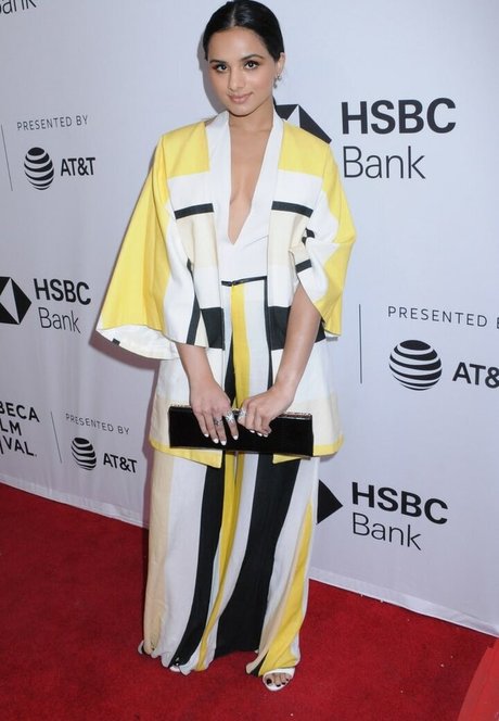 Aparna Brielle pornstar img