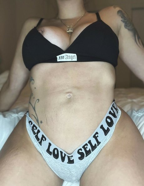 Ashleigh Nic adult model archive