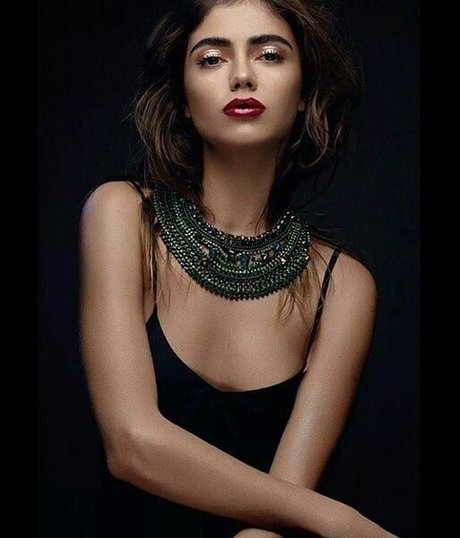 Arina Perchik sexy actress galleries