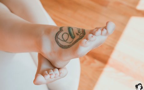 Eva Ollin sexy pornstar pictures