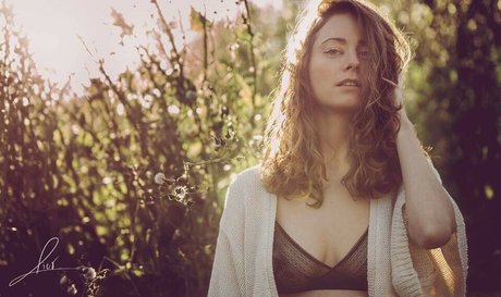 Yael Gayaa high quality star image