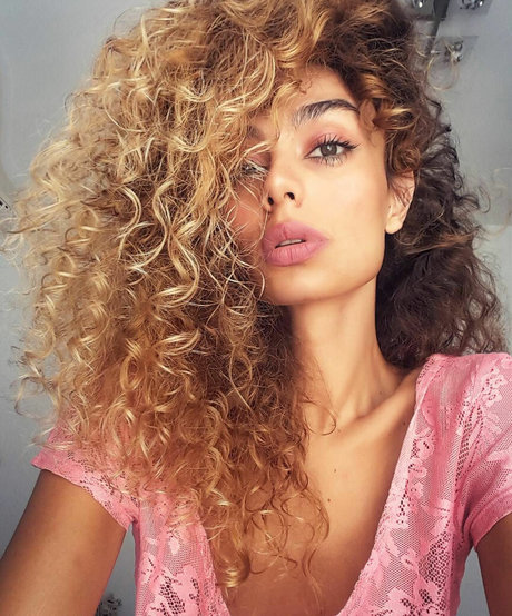 Amanda Chrishell nude star gallery