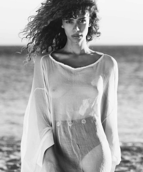 Amanda Chrishell nice star images