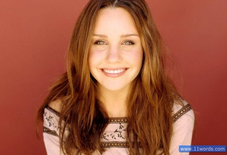 Amanda Laura Bynes pretty model pic