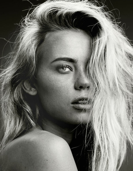 Amber Davis nude star archive