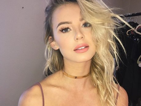 Amber Davis model pretty images