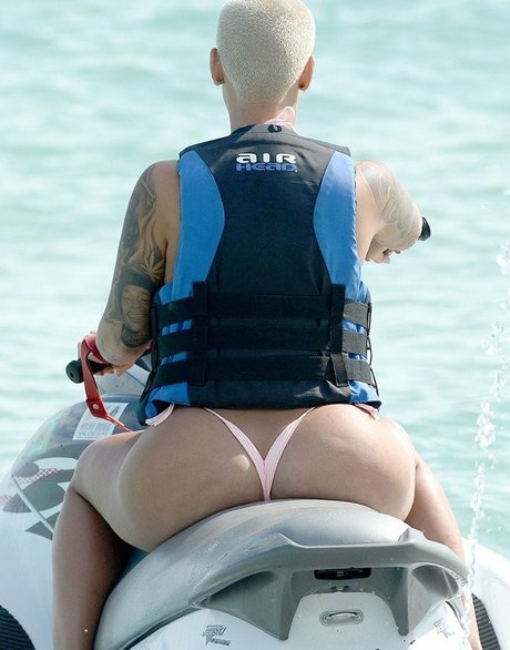 Amber Levonchuck free actress photos