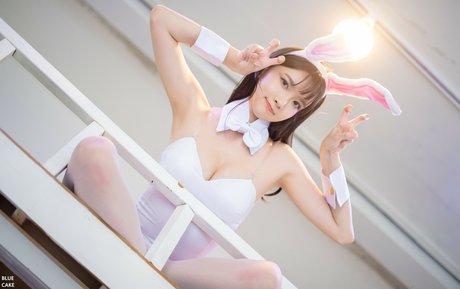 Lee Ahrin model hot image