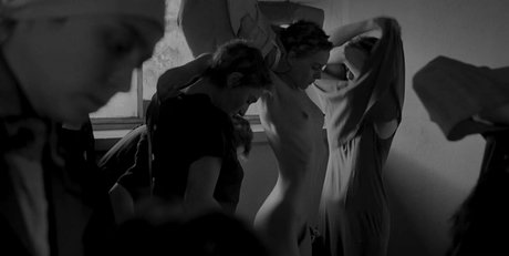 Embeth Davidtz pretty model gallery