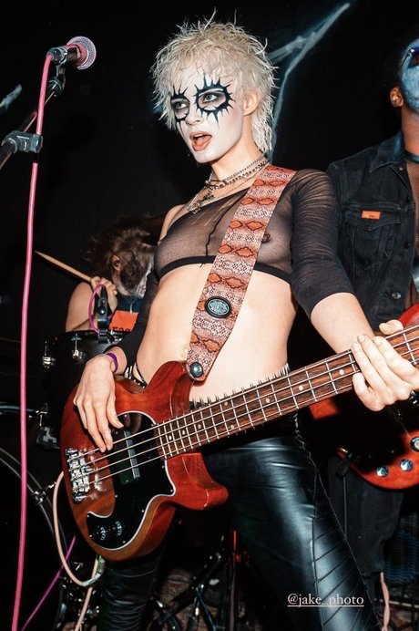 Milkie Way nice pornstar pictures