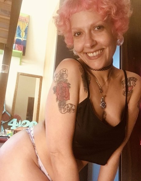 Marilou Moreira nude model photos