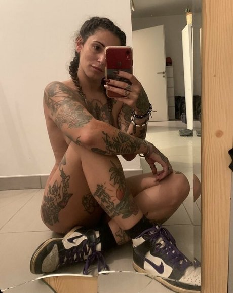 Marykey xxx pornstar picture