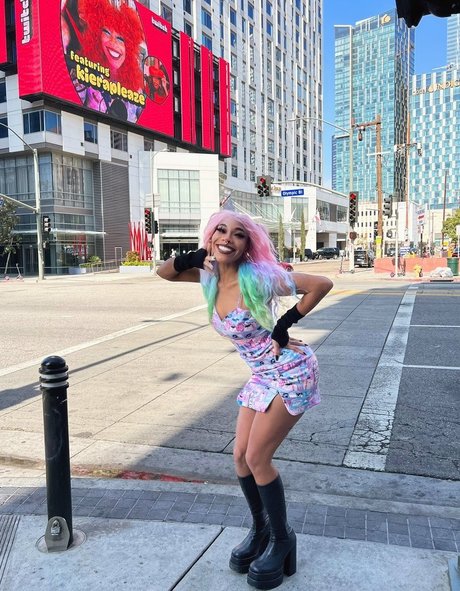 kieraplease model best img