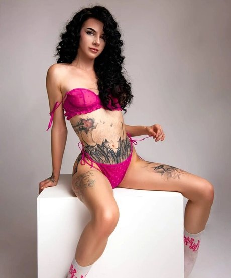 GothBaby x pretty actress pic