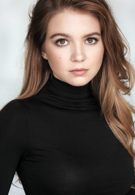 Abby Ross art model pics