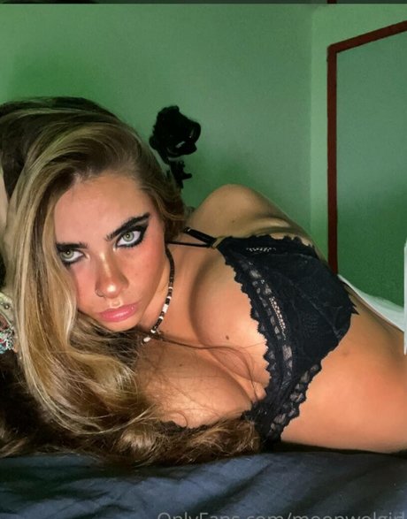 moonwolfgirl_ nudes actress pictures