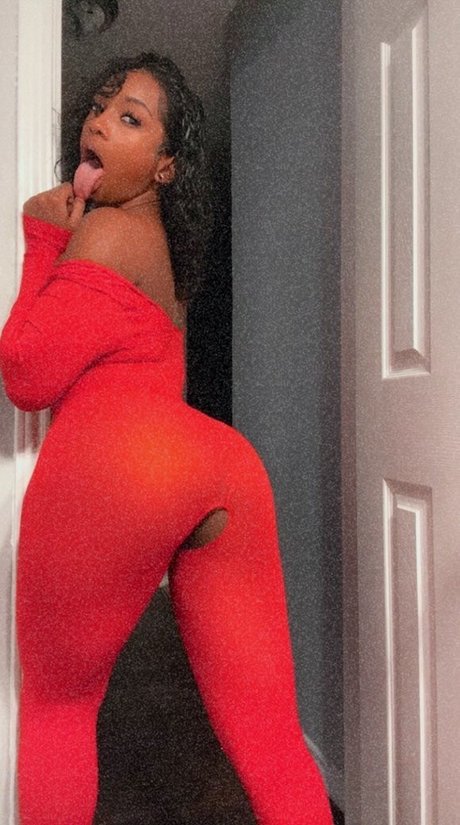 subdom erotic star image