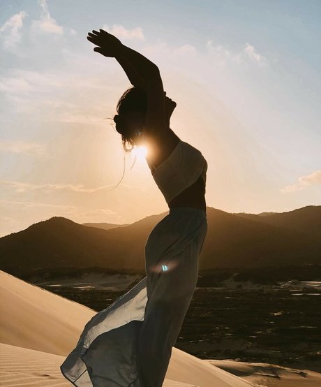 Ana Gutierrez top star image