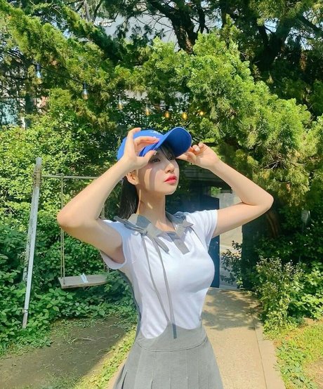 gilyoung8 nude model photo