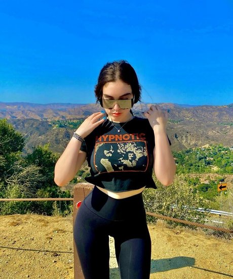 Elizabeth Rudy pornstar xxx archive