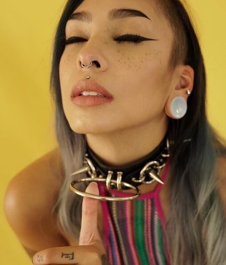 Fawnie star sex pictures