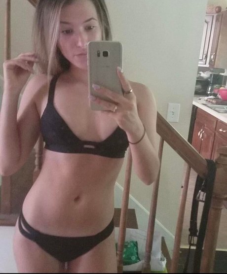 Sweeettails beautiful actress photos